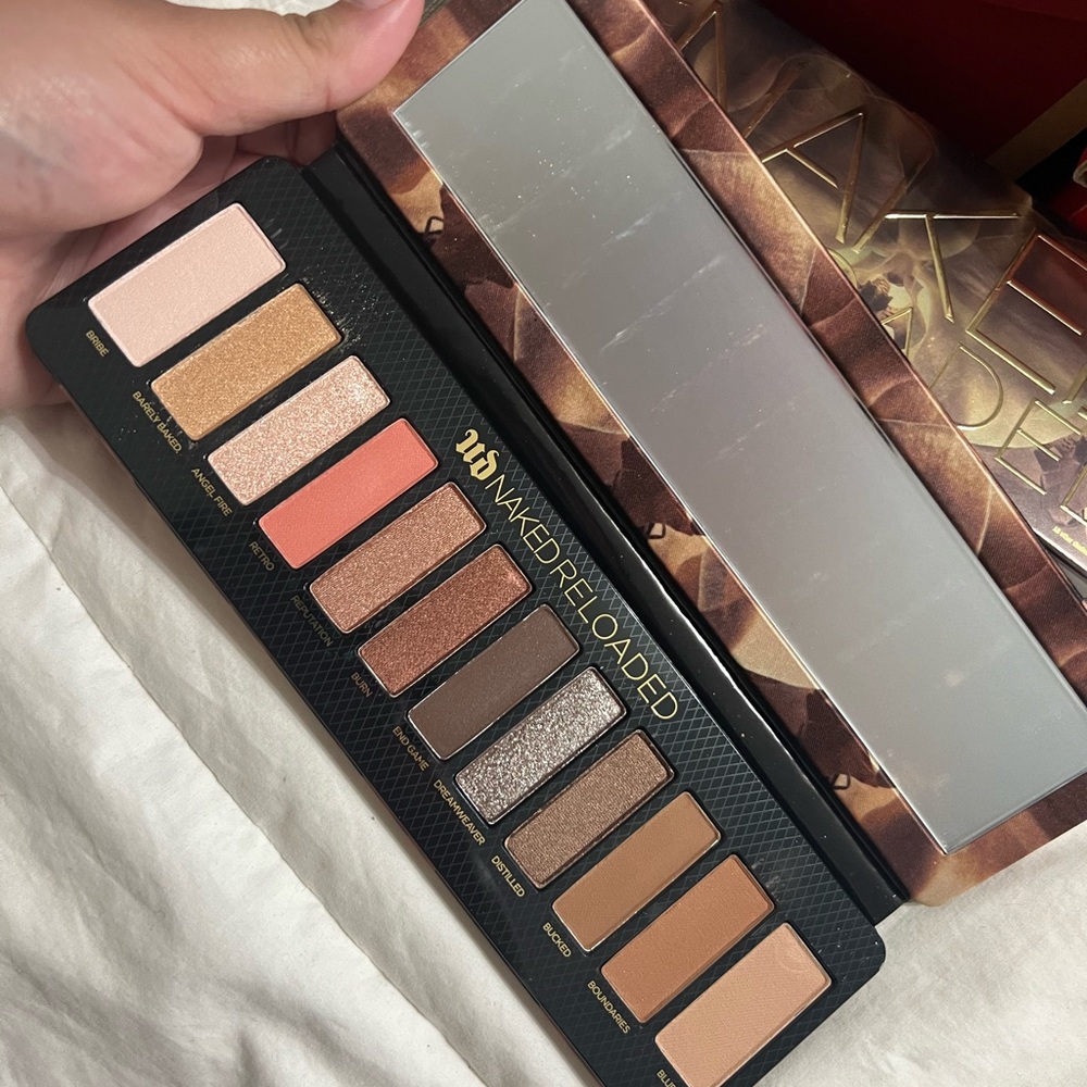 Urban decay eyeshadow palette